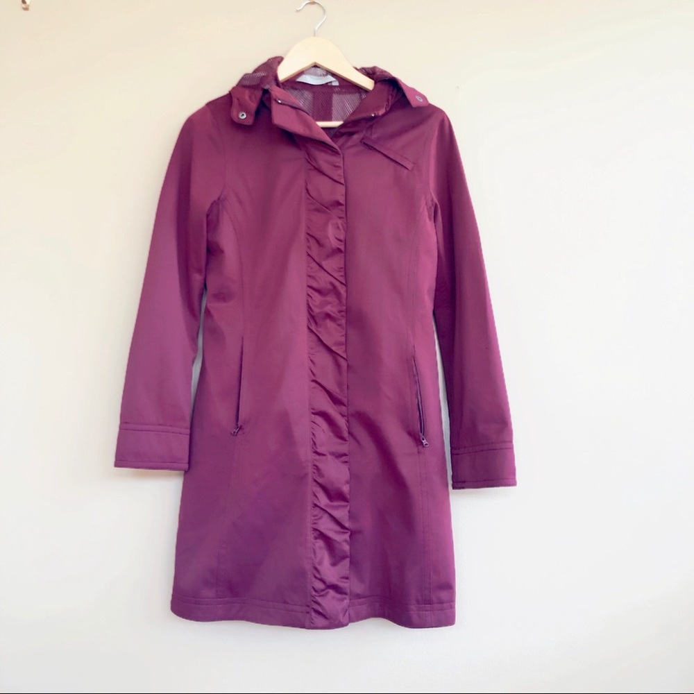 • Athleta • Lightweight Raincoat Burgundy Small